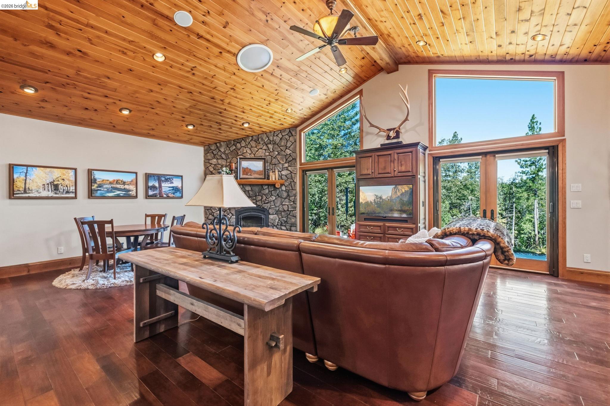 22764 Kimball Ct