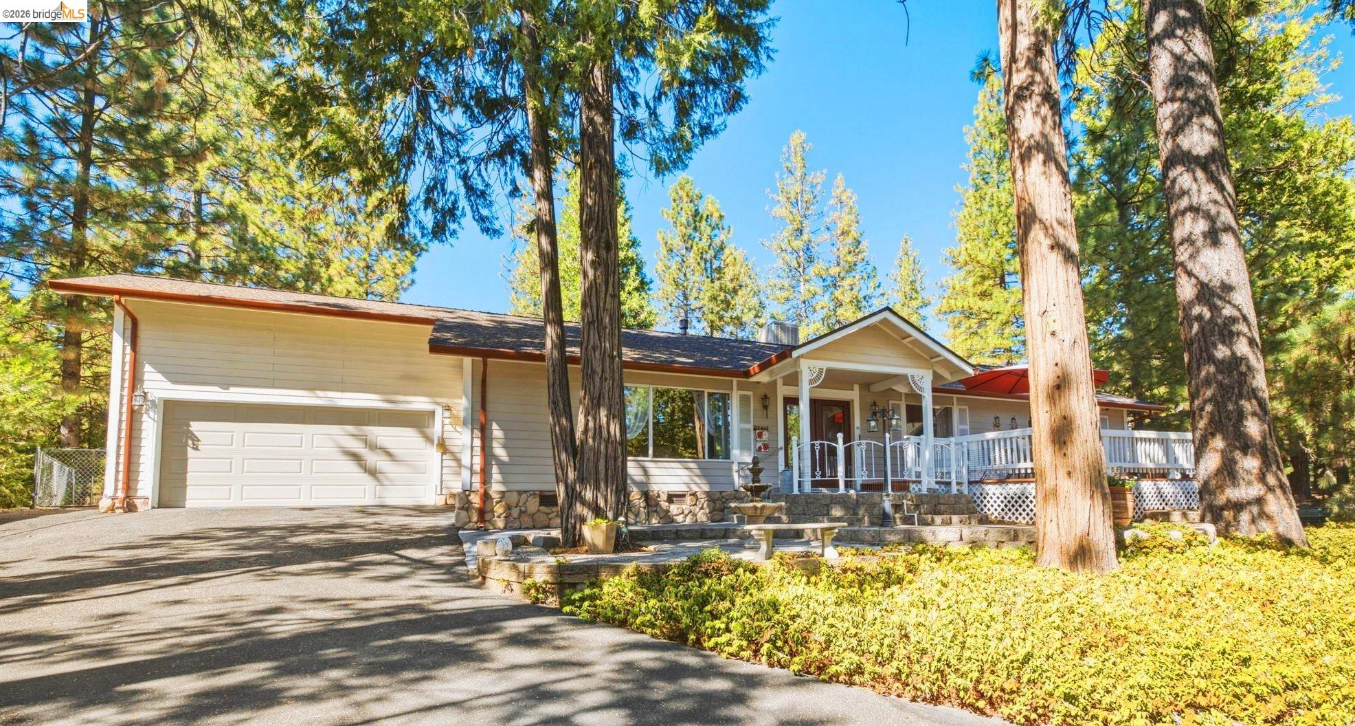 22422 Conte Ct Mi Wuk Village CA