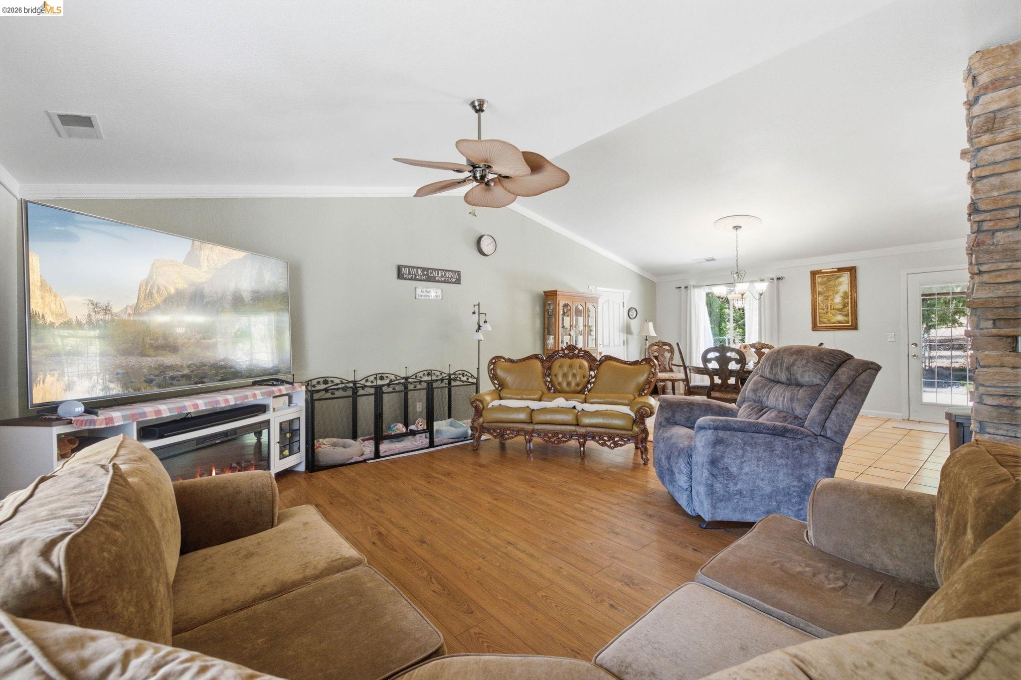 22422 Conte Ct