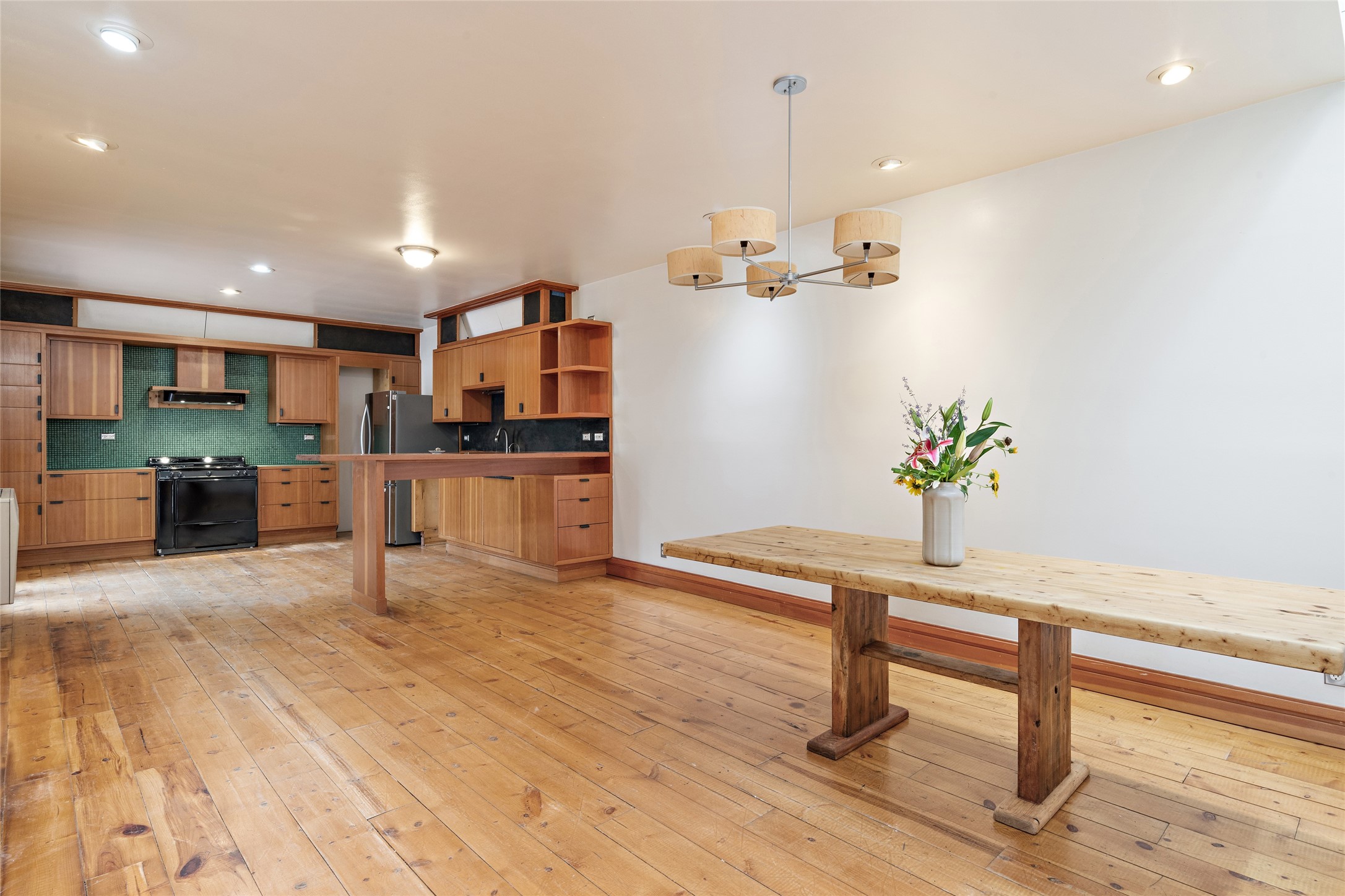 5 Russell Road