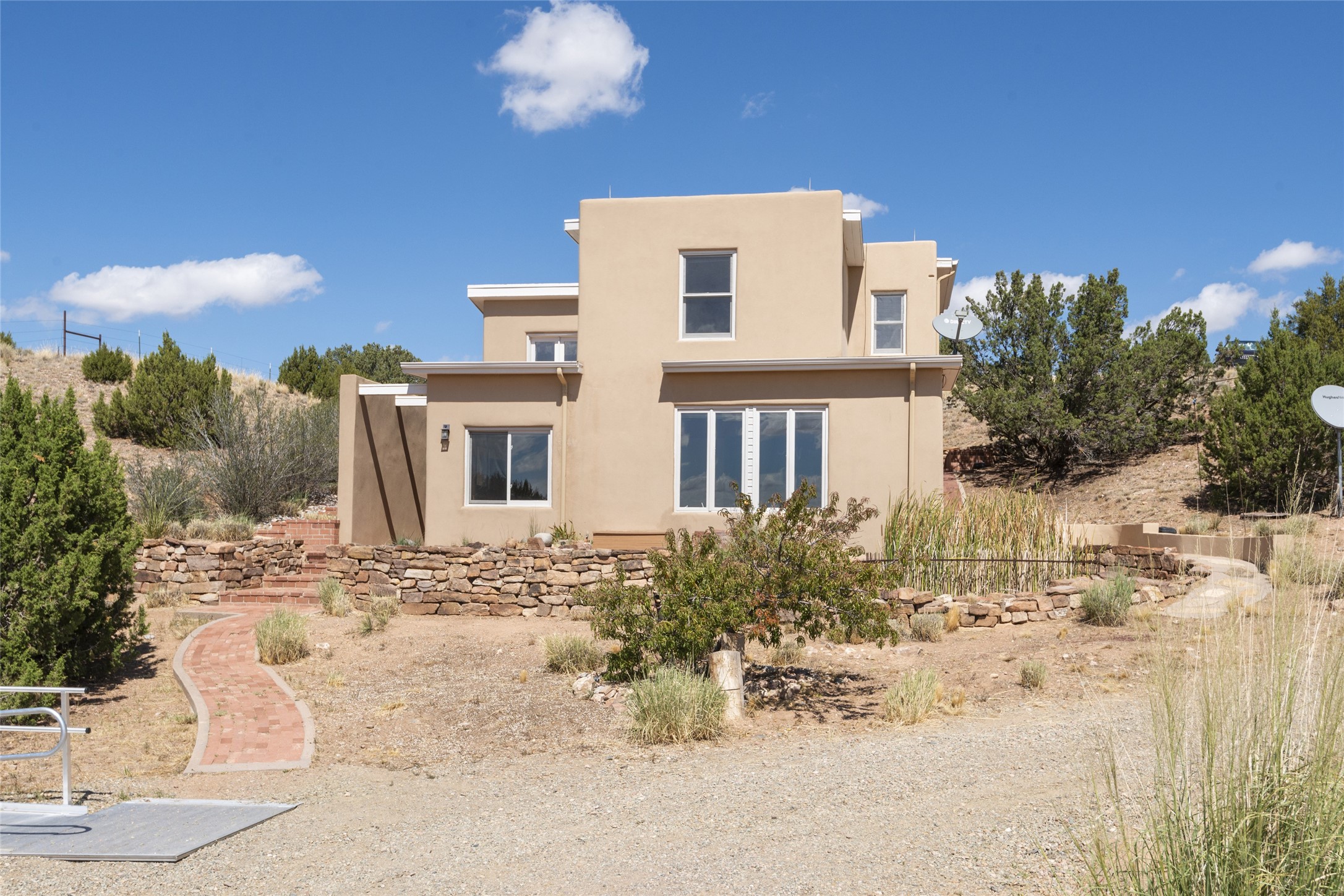 5 Russell Road