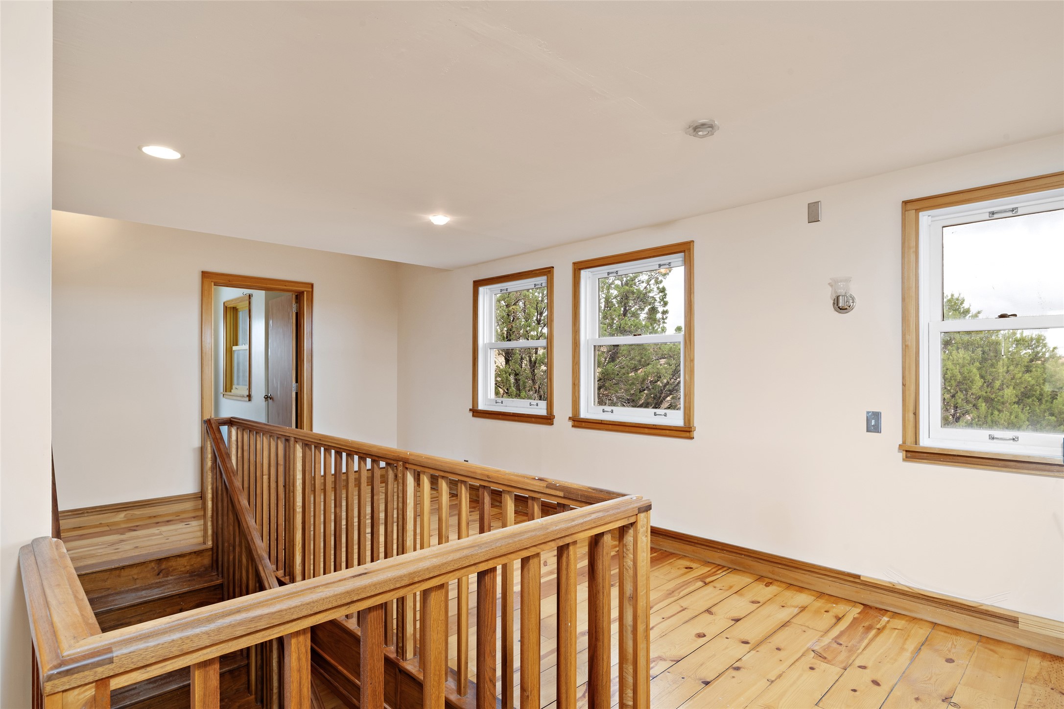 5 Russell Road
