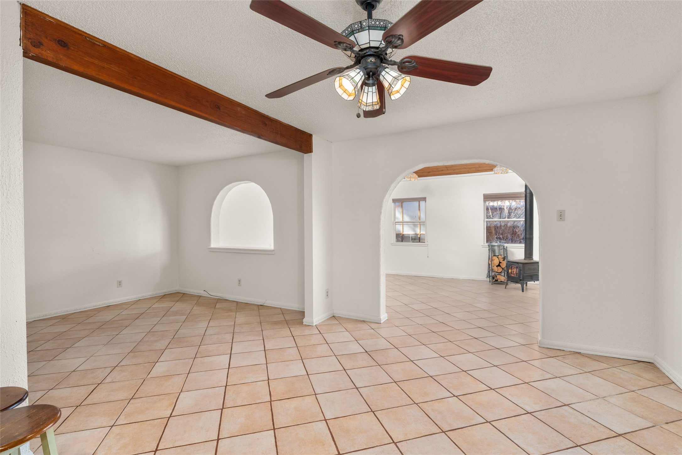 2344 Calle Reina