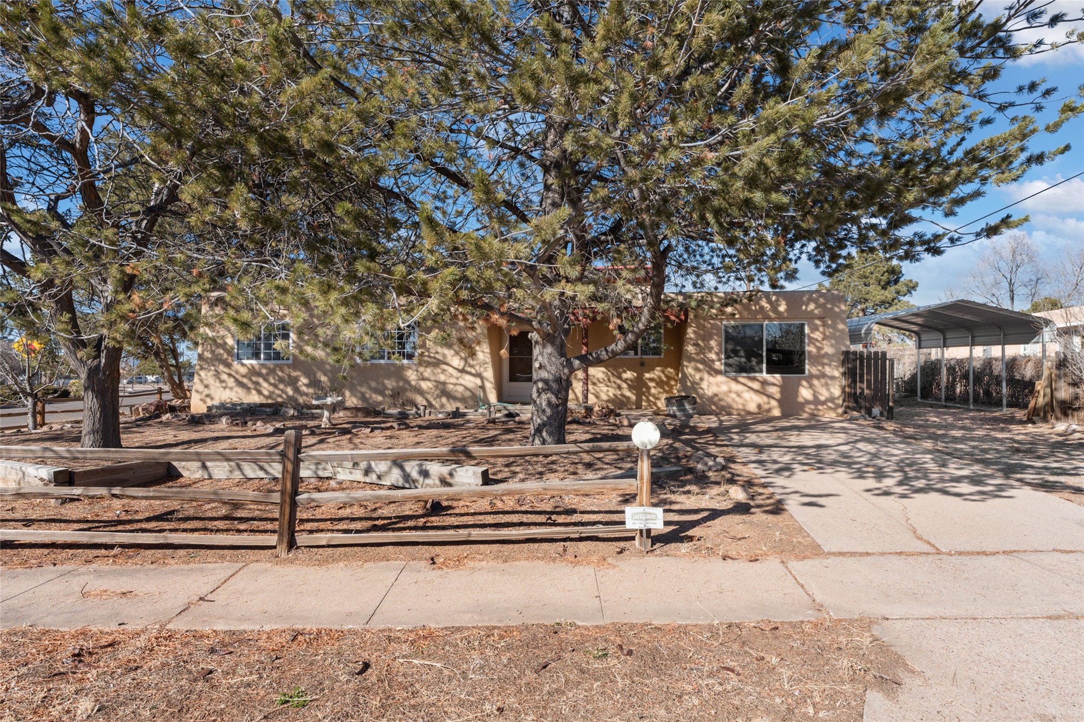 2344 Calle Reina