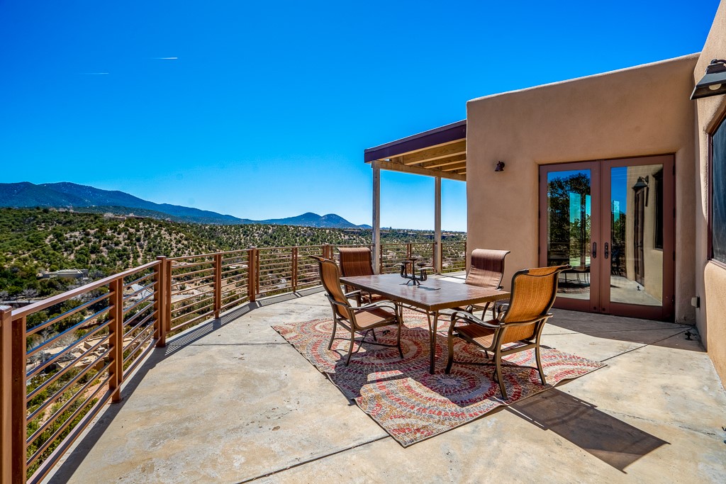 1000 Hillcrest Drive