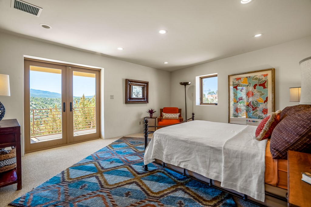 1000 Hillcrest Drive