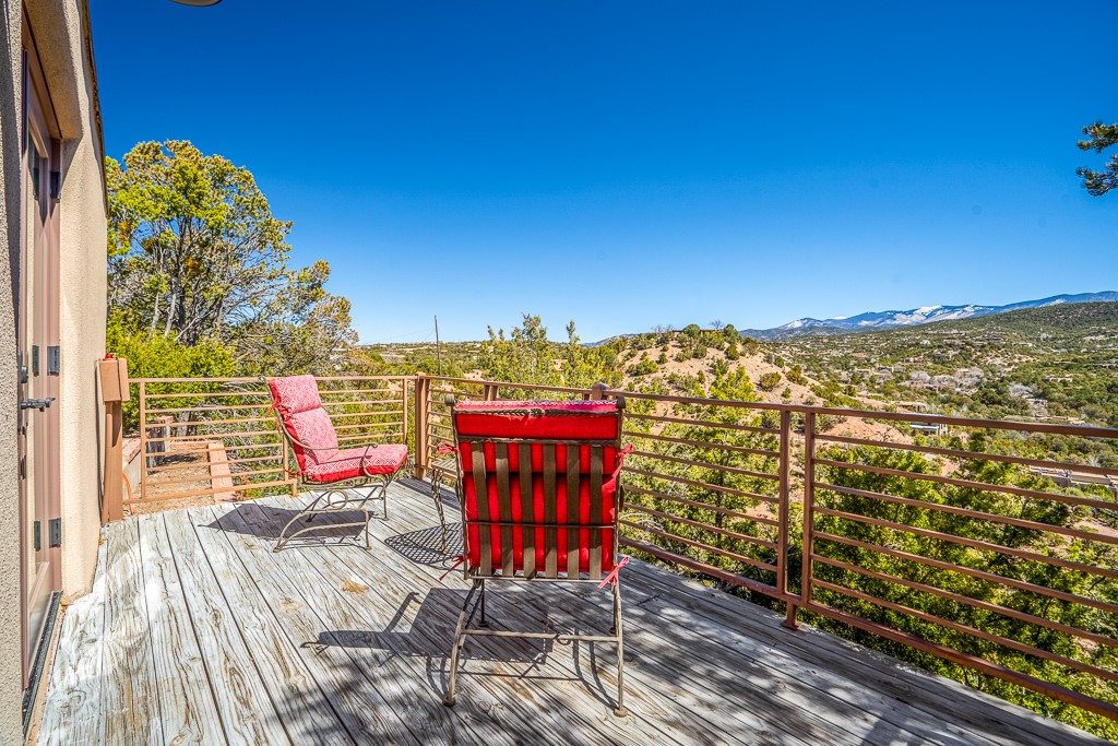 1000 Hillcrest Drive