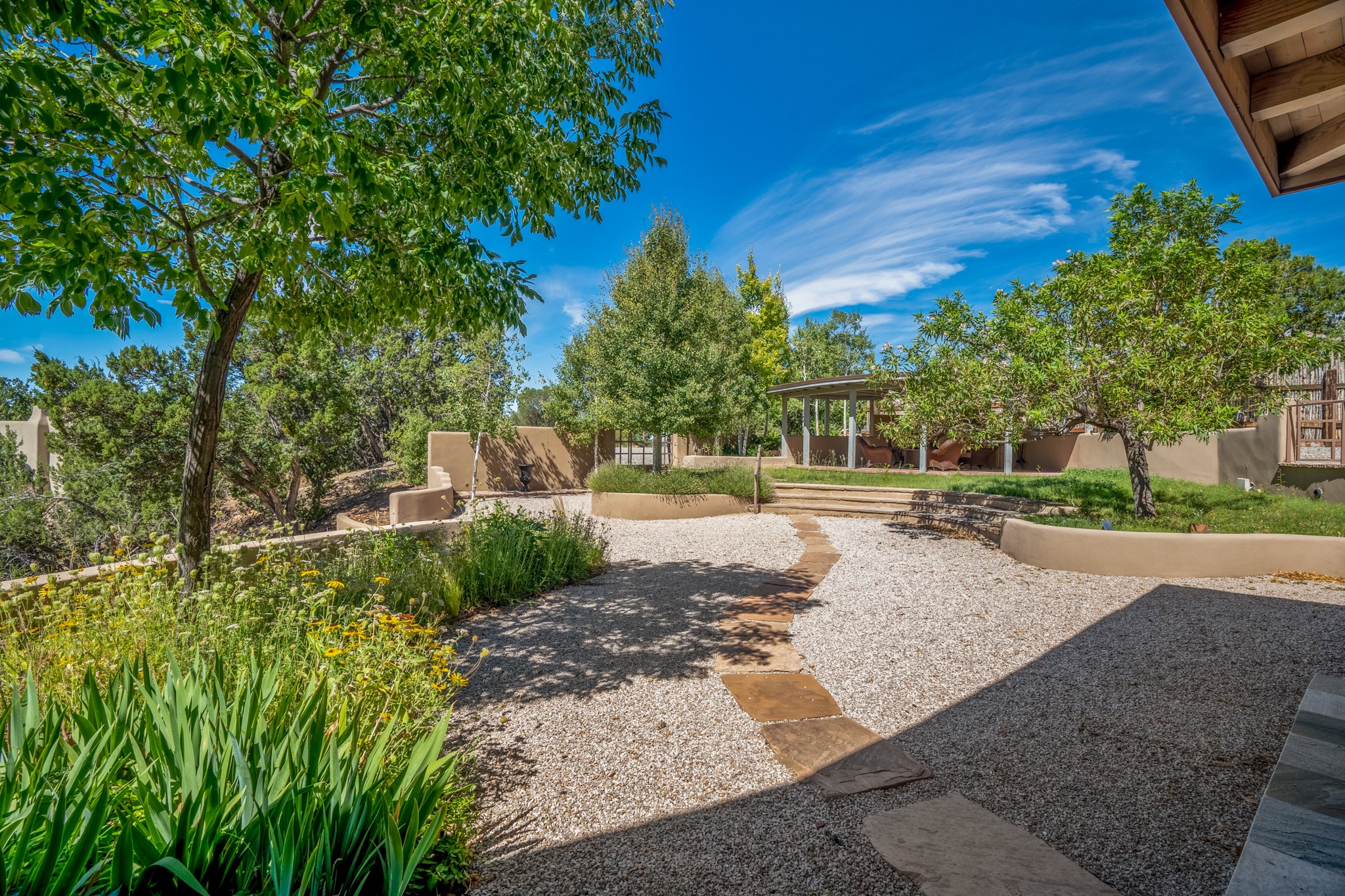 1000 Hillcrest Drive