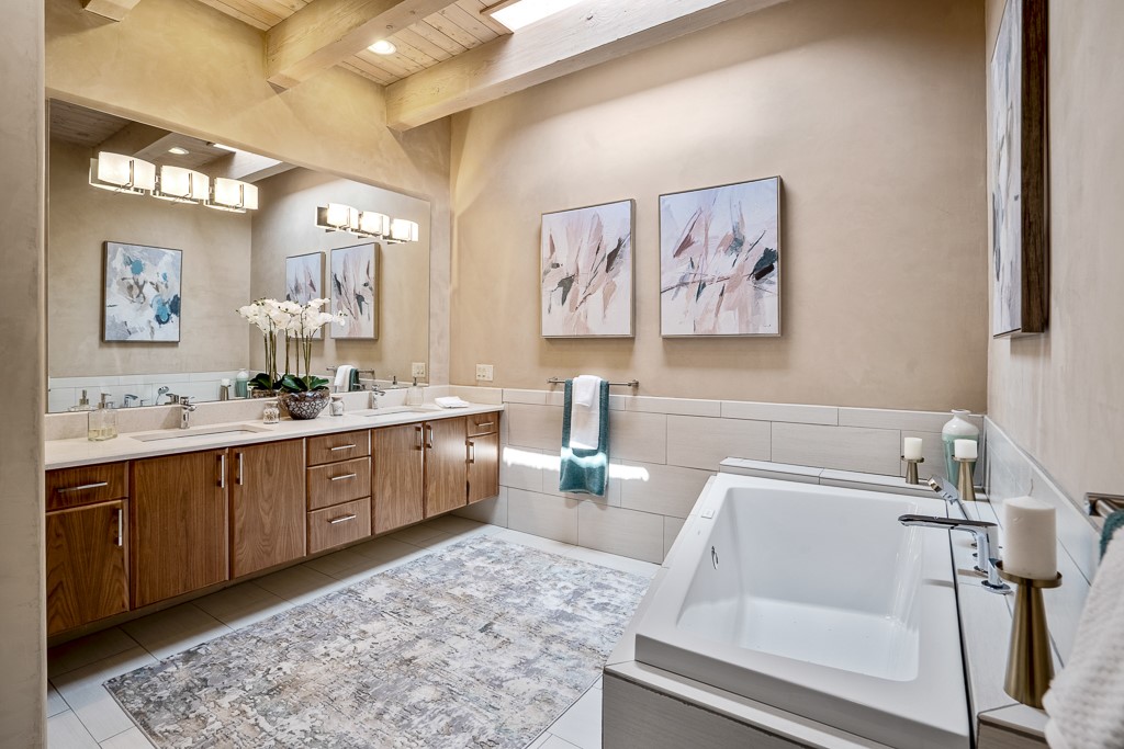 1000 Hillcrest Drive