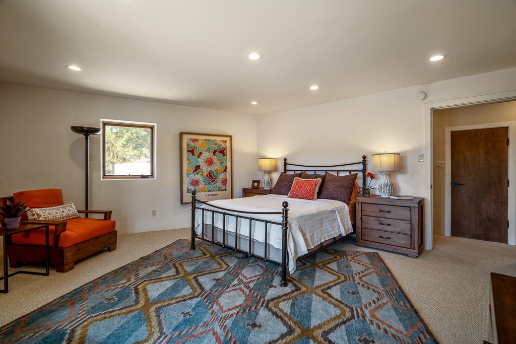 1000 Hillcrest Drive