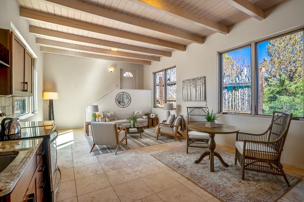 1000 Hillcrest Drive