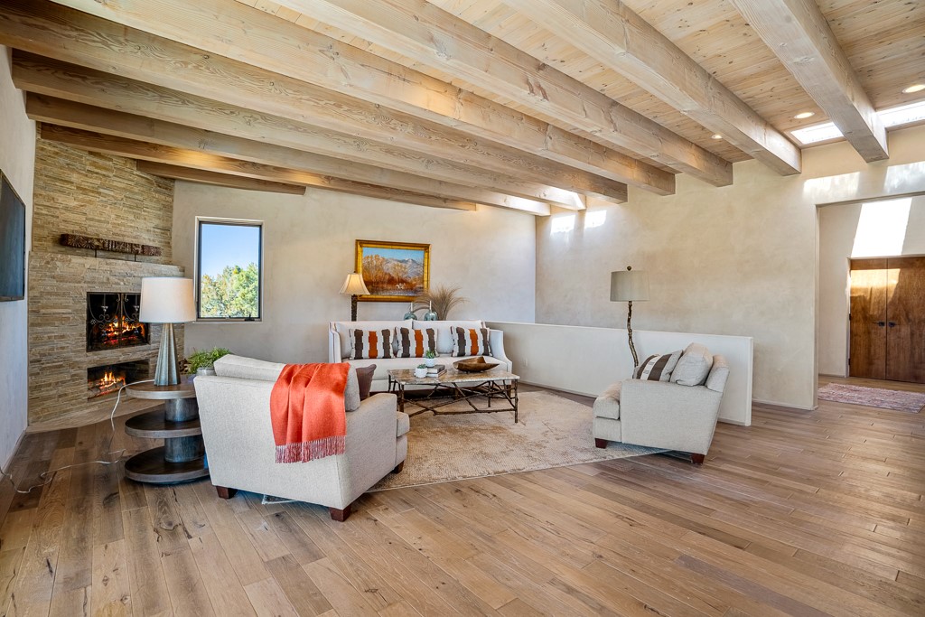 1000 Hillcrest Drive