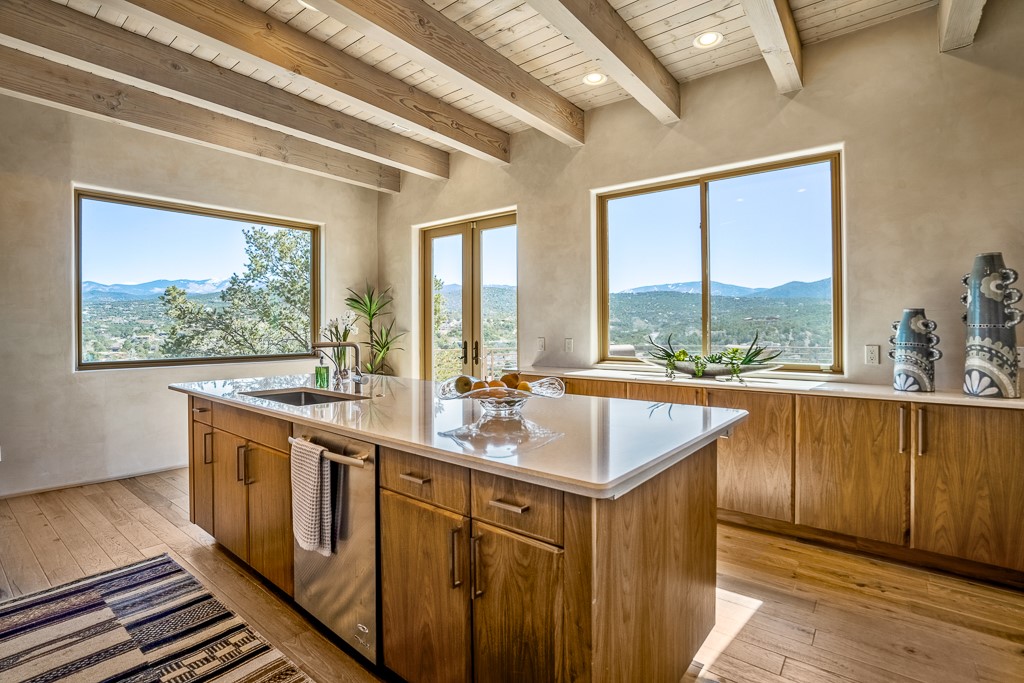 1000 Hillcrest Drive