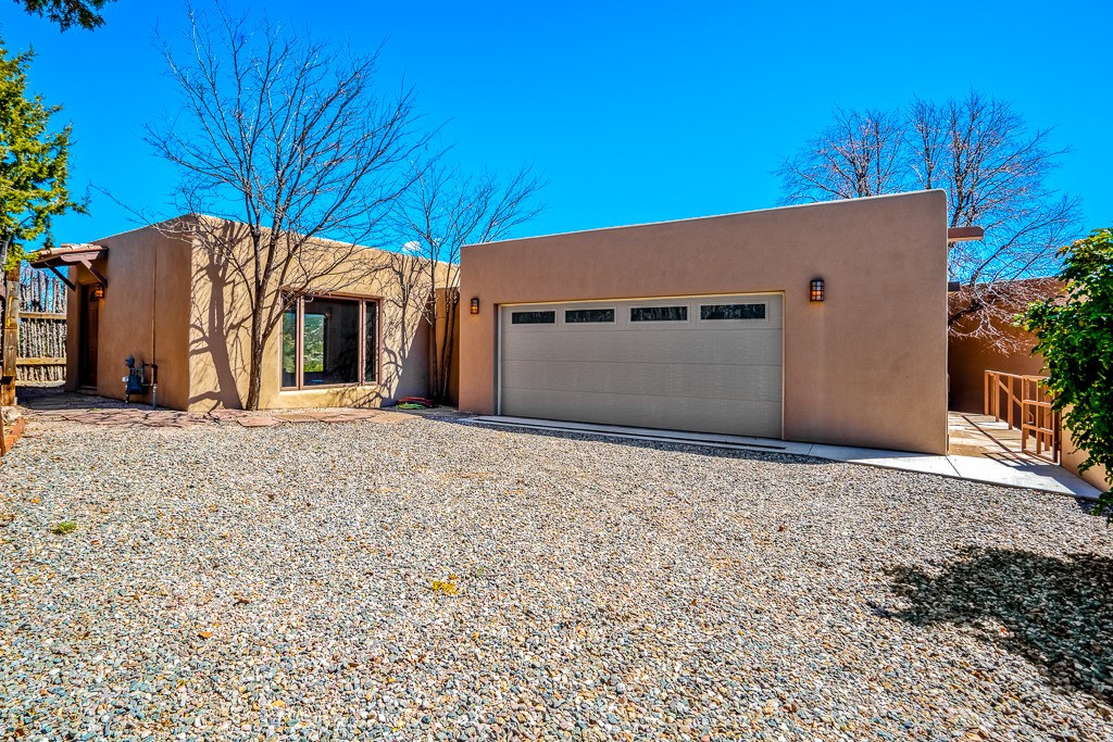 1000 Hillcrest Drive