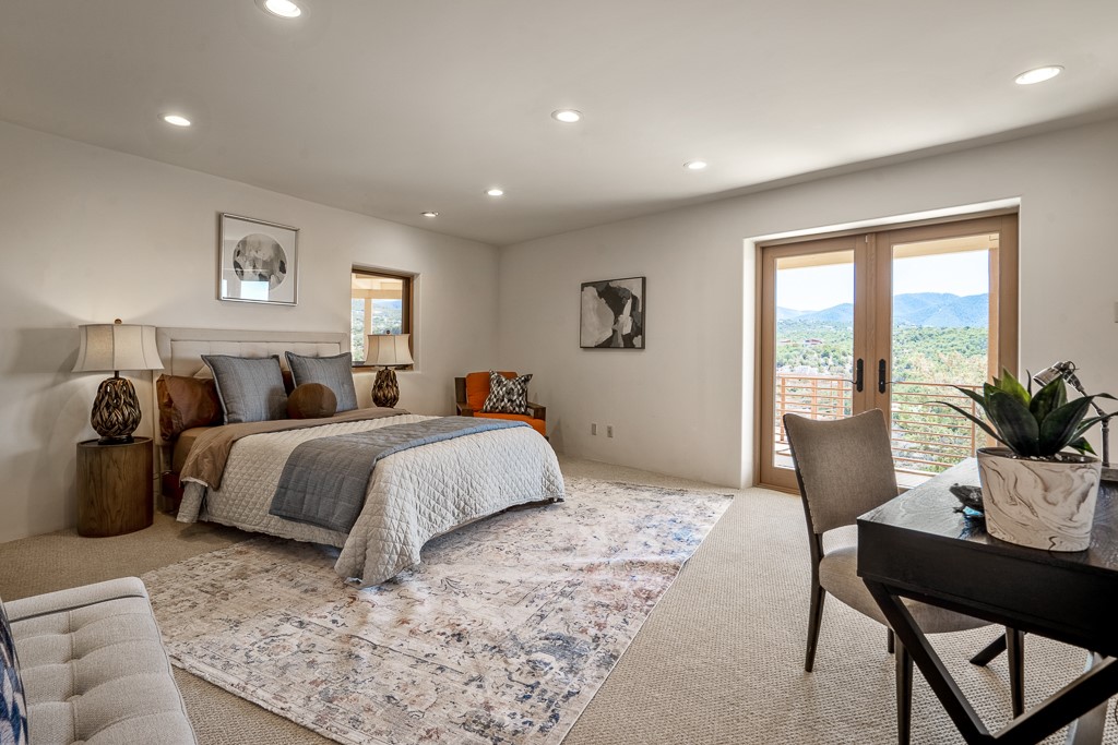 1000 Hillcrest Drive