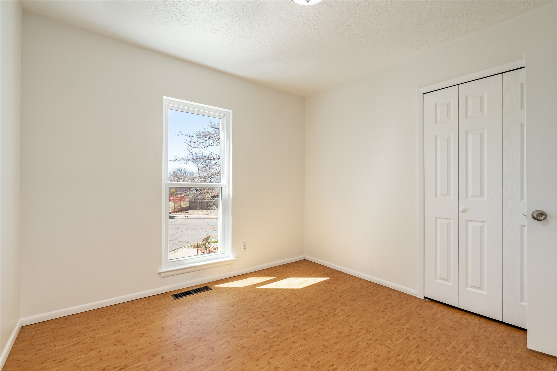2719 Paseo de Tularosa