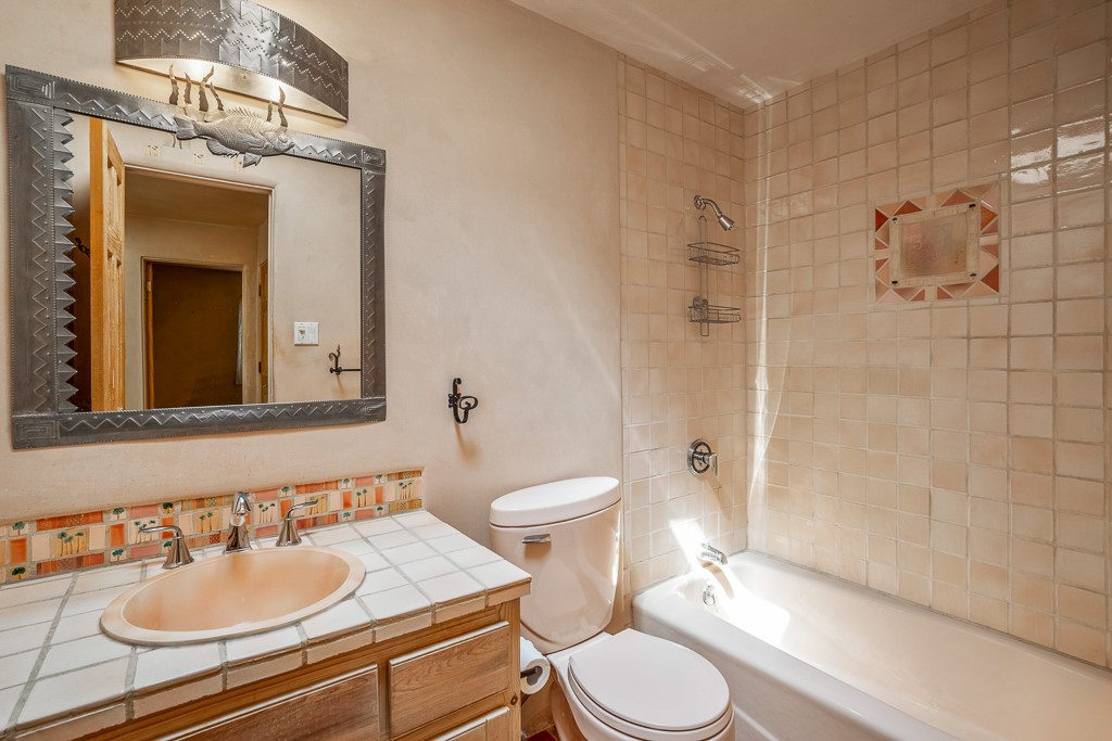 1008 Sangre De Cristo