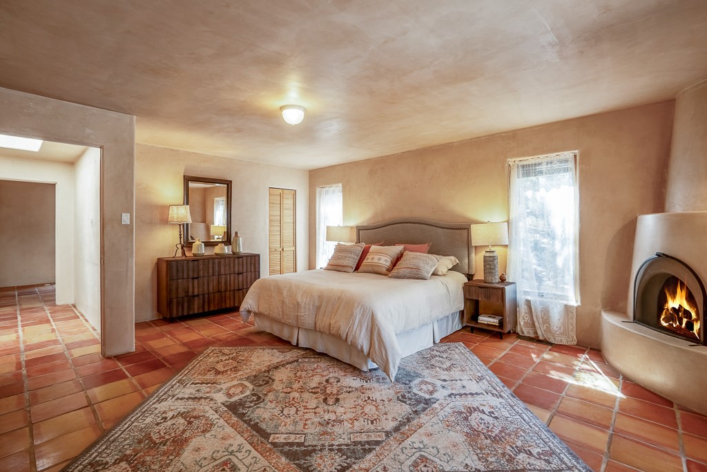 1008 Sangre De Cristo