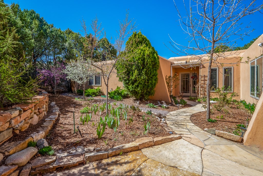 1008 Sangre De Cristo