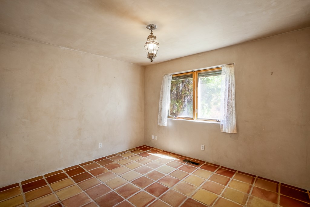 1008 Sangre De Cristo