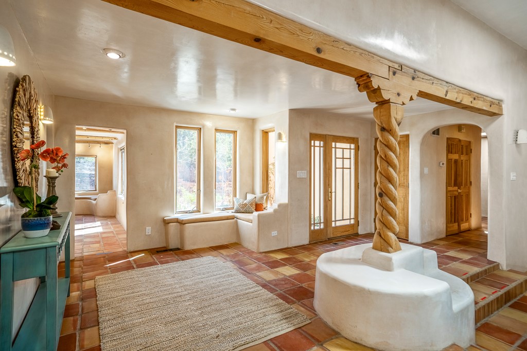 1008 Sangre De Cristo