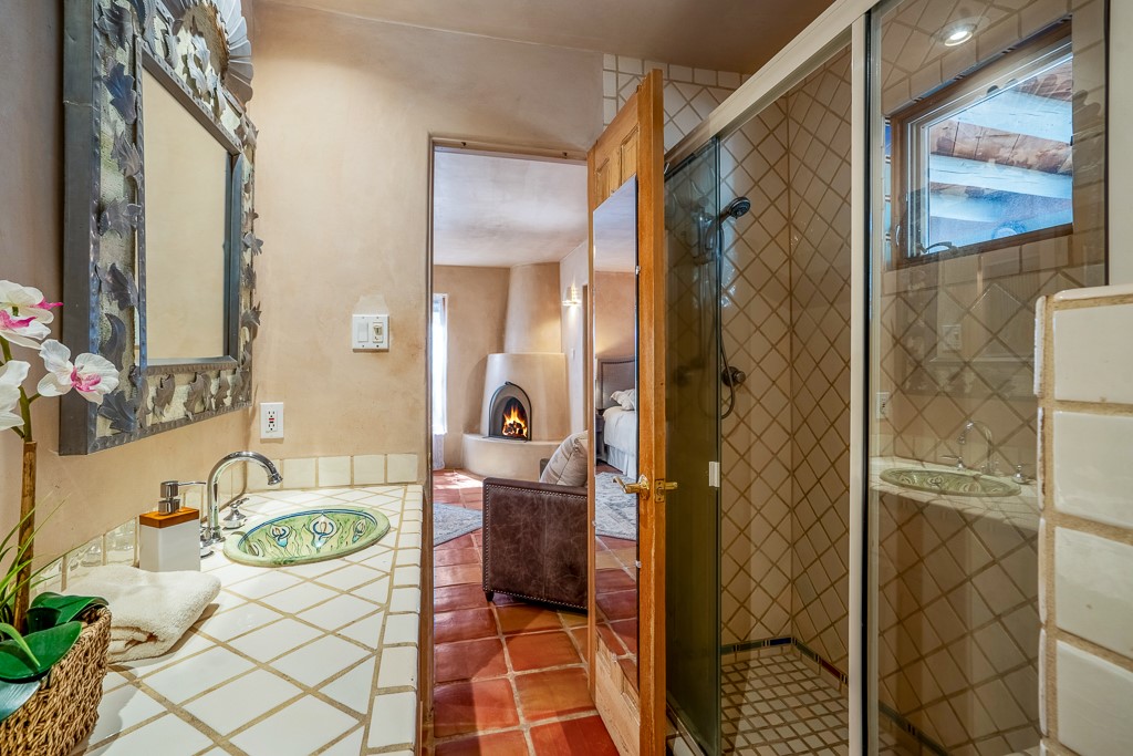 1008 Sangre De Cristo