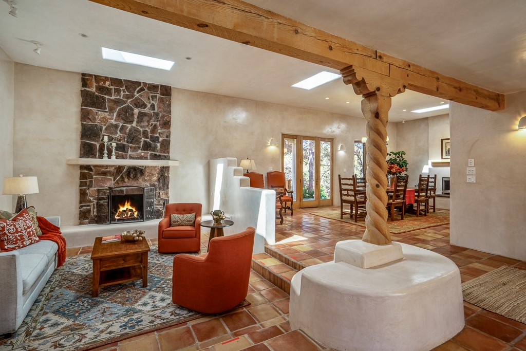 1008 Sangre De Cristo