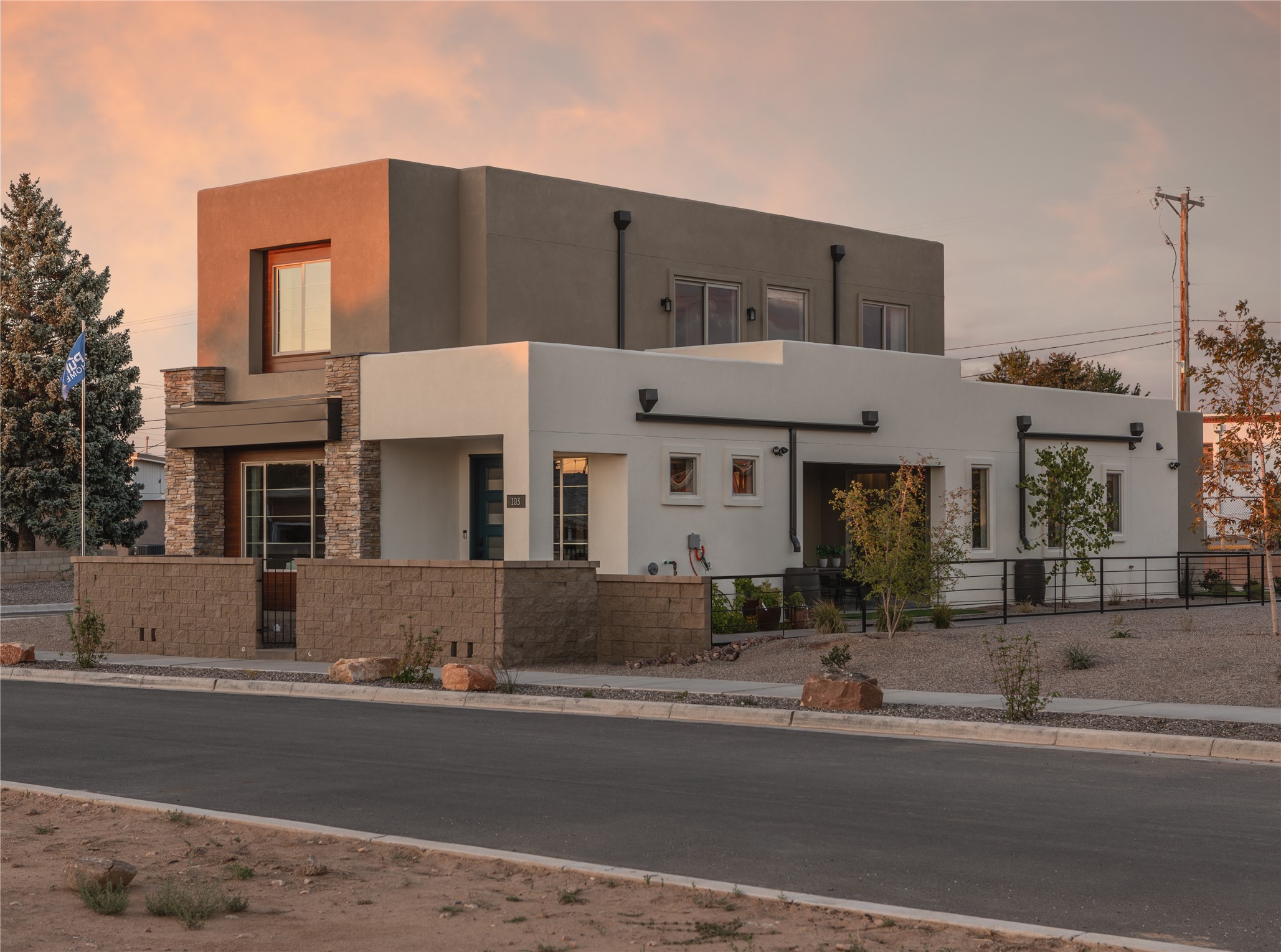 233 Delfina Street