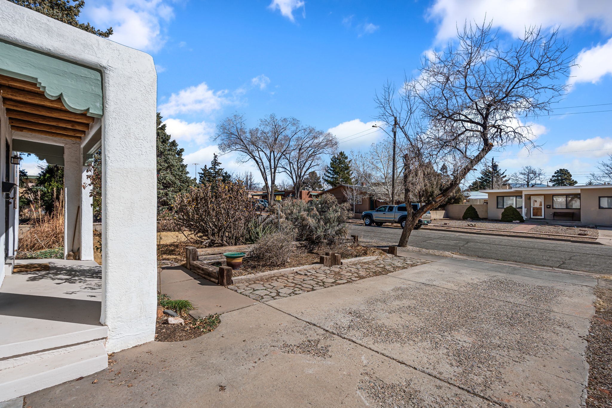1016 Camino Redondo