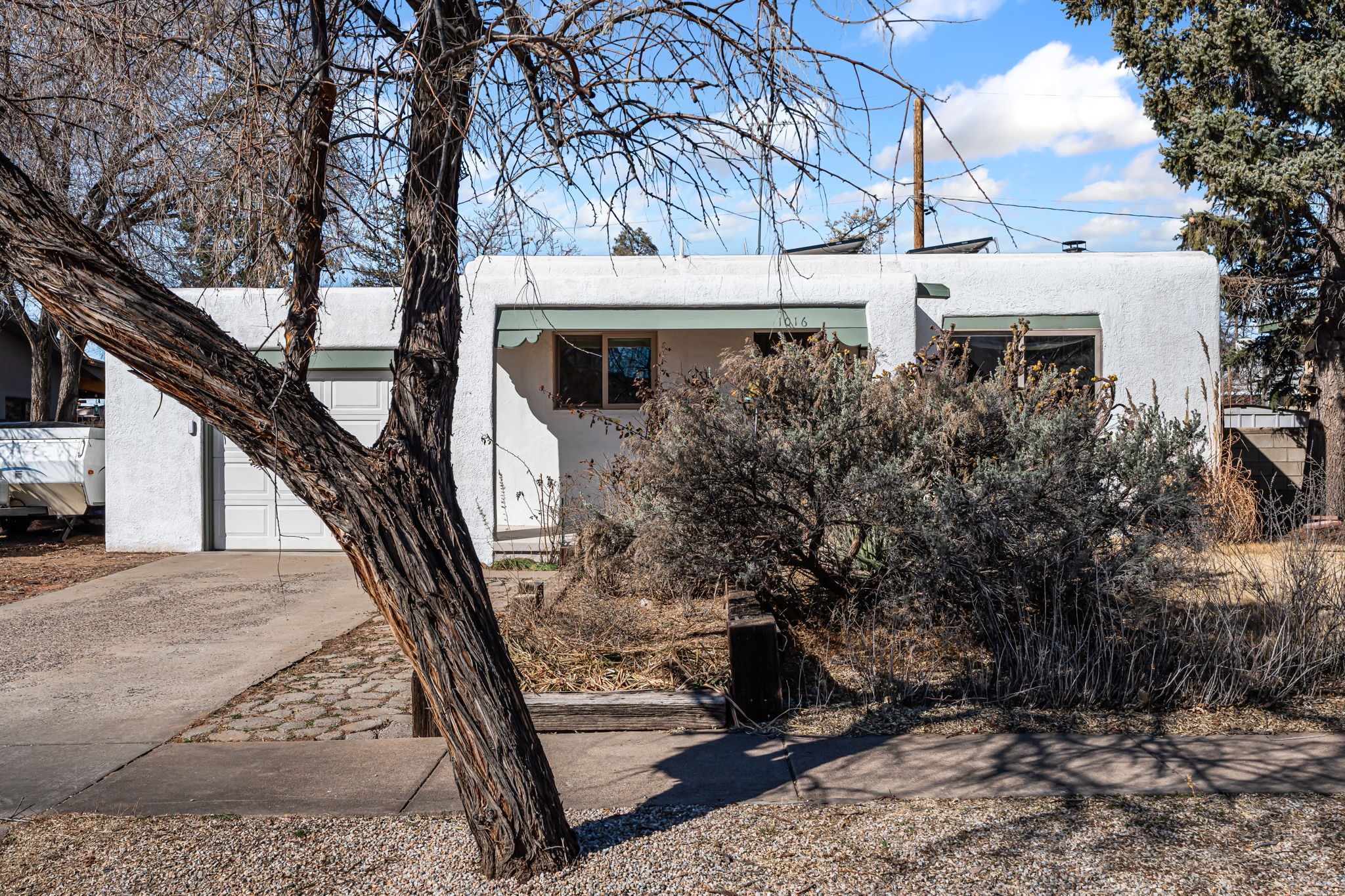 1016 Camino Redondo