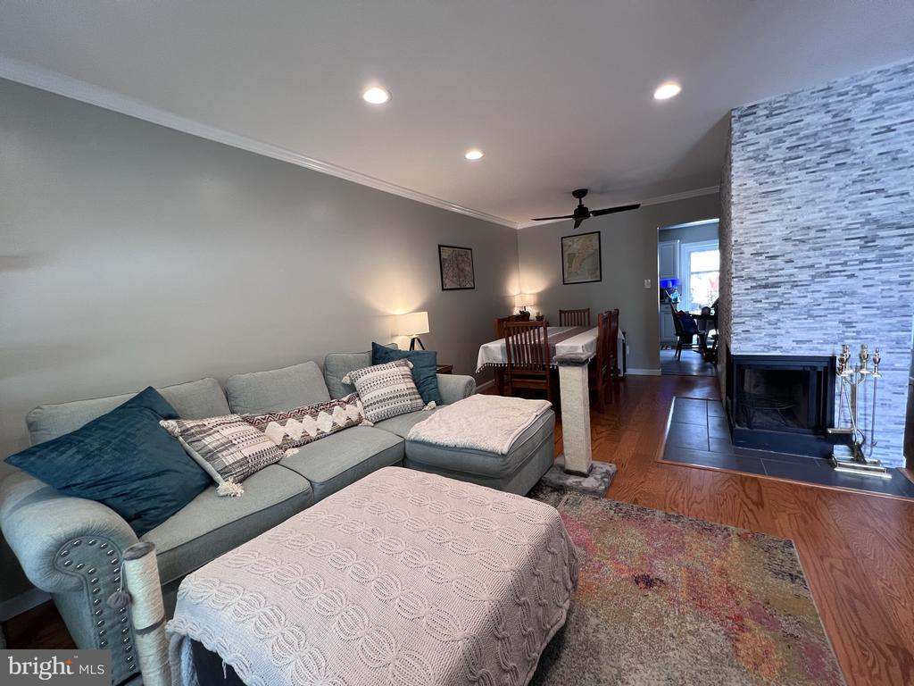 4128 PLACID LAKE COURT 64B