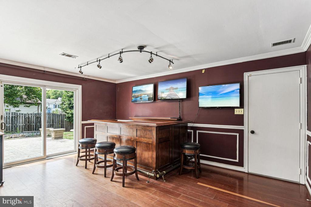 1638 HIDDENBROOK DRIVE