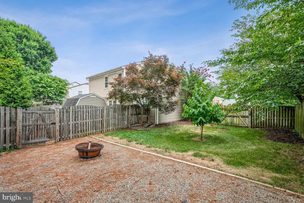 1638 HIDDENBROOK DRIVE