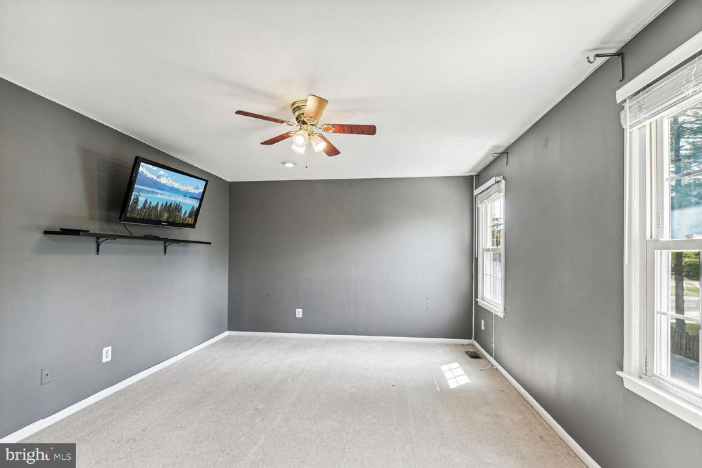 1638 HIDDENBROOK DRIVE