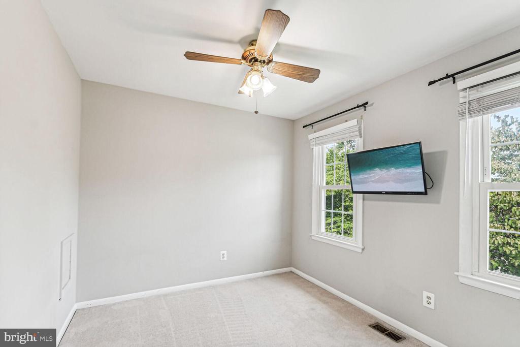 1638 HIDDENBROOK DRIVE