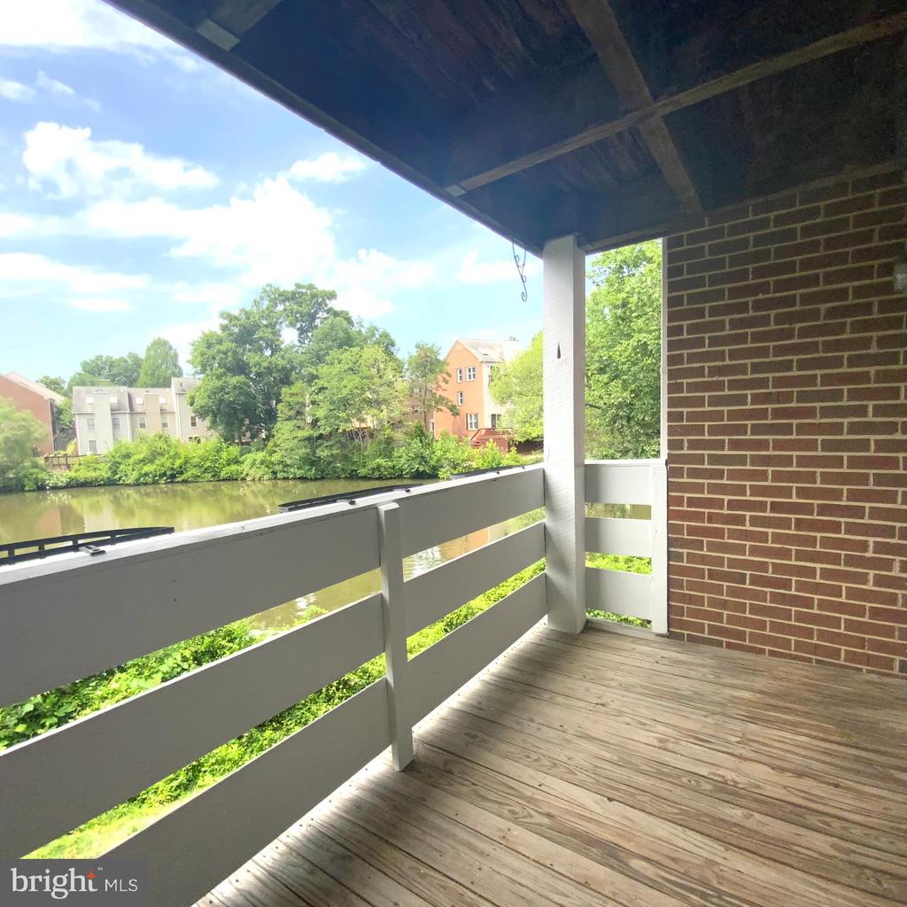 7594 LAKESIDE VILLAGE DRIVE M 7594M
