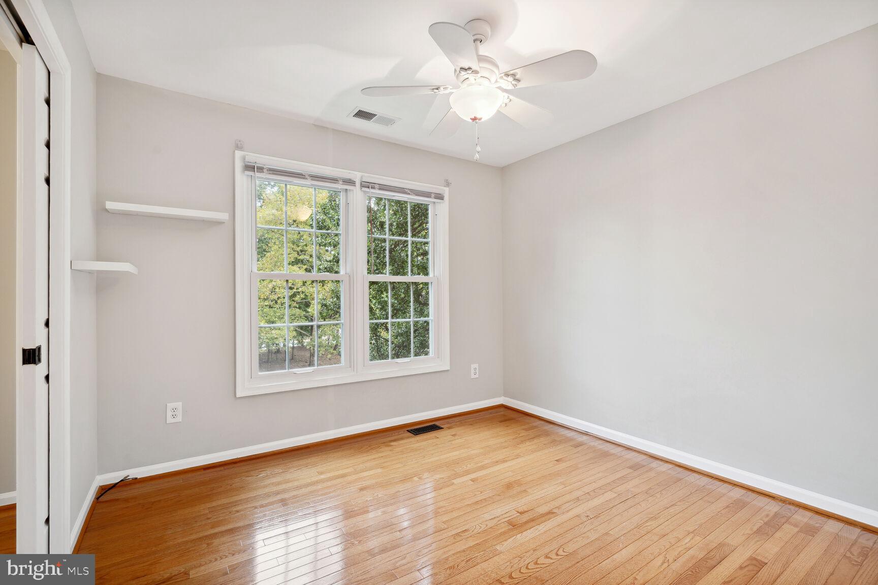 5104 WOODFIELD DRIVE