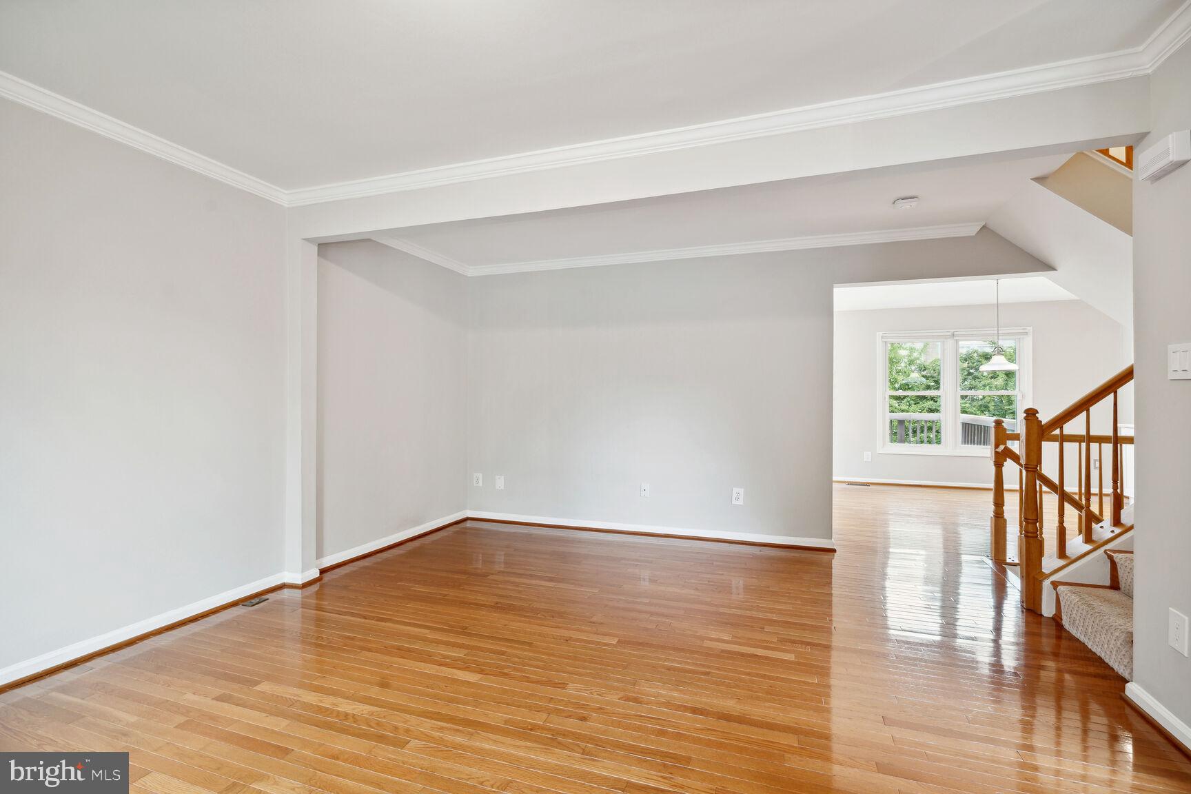5104 WOODFIELD DRIVE