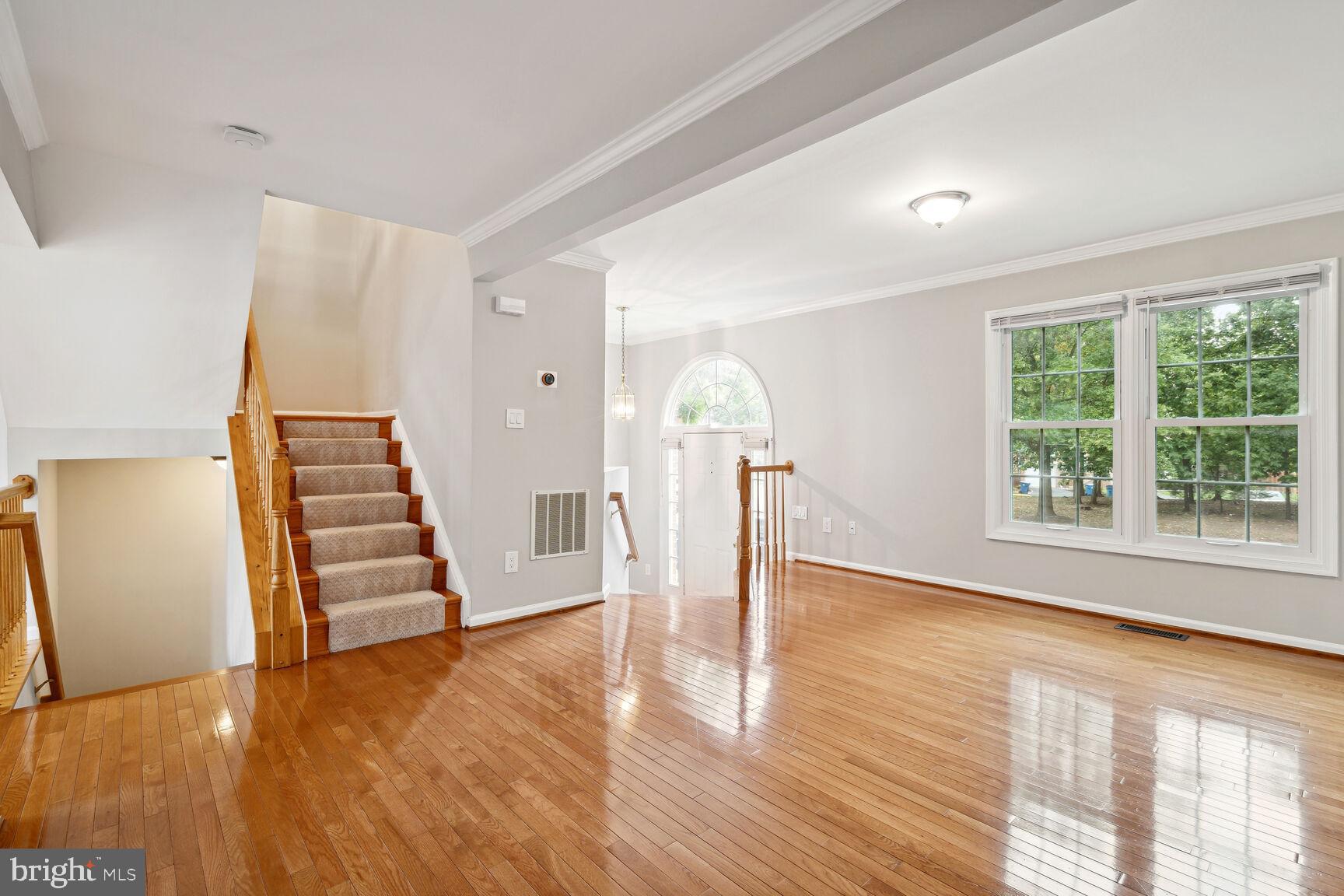 5104 WOODFIELD DRIVE