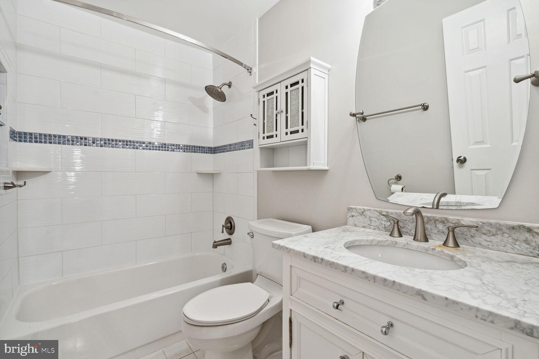 5104 WOODFIELD DRIVE