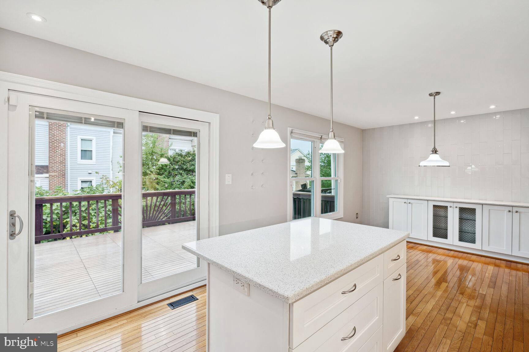 5104 WOODFIELD DRIVE