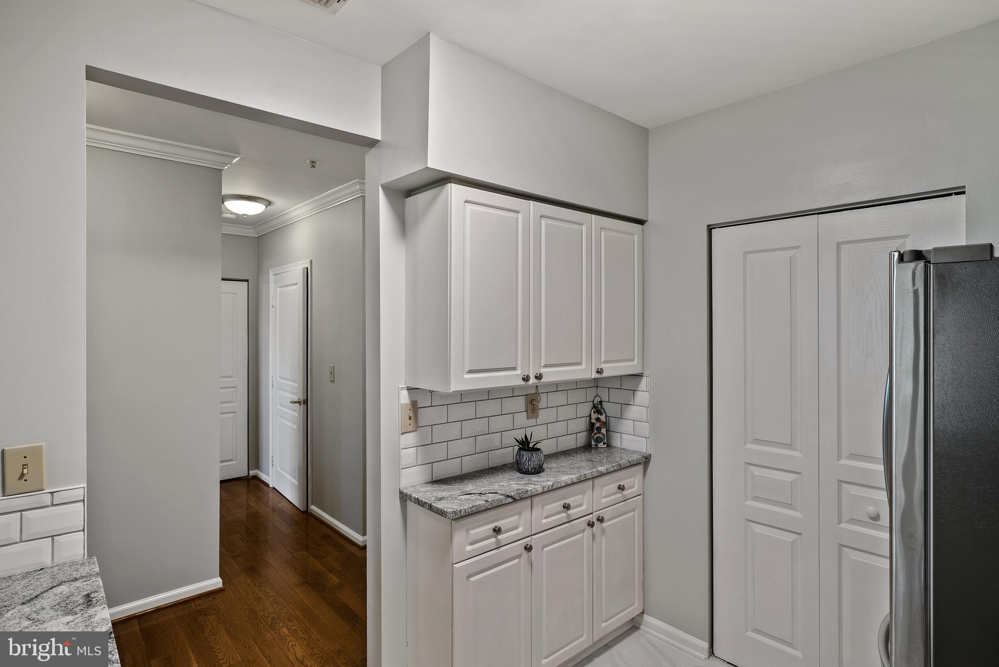 12913 ALTON SQUARE 206