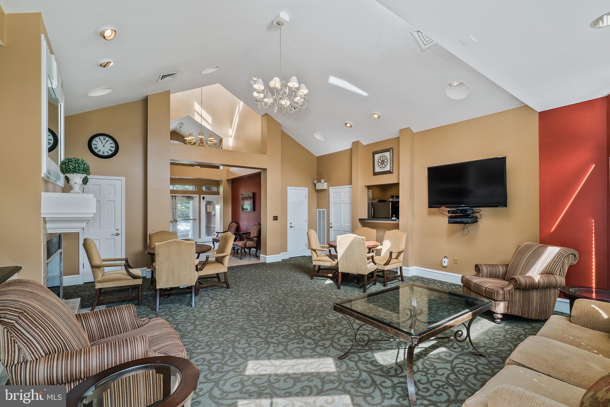 12913 ALTON SQUARE 206