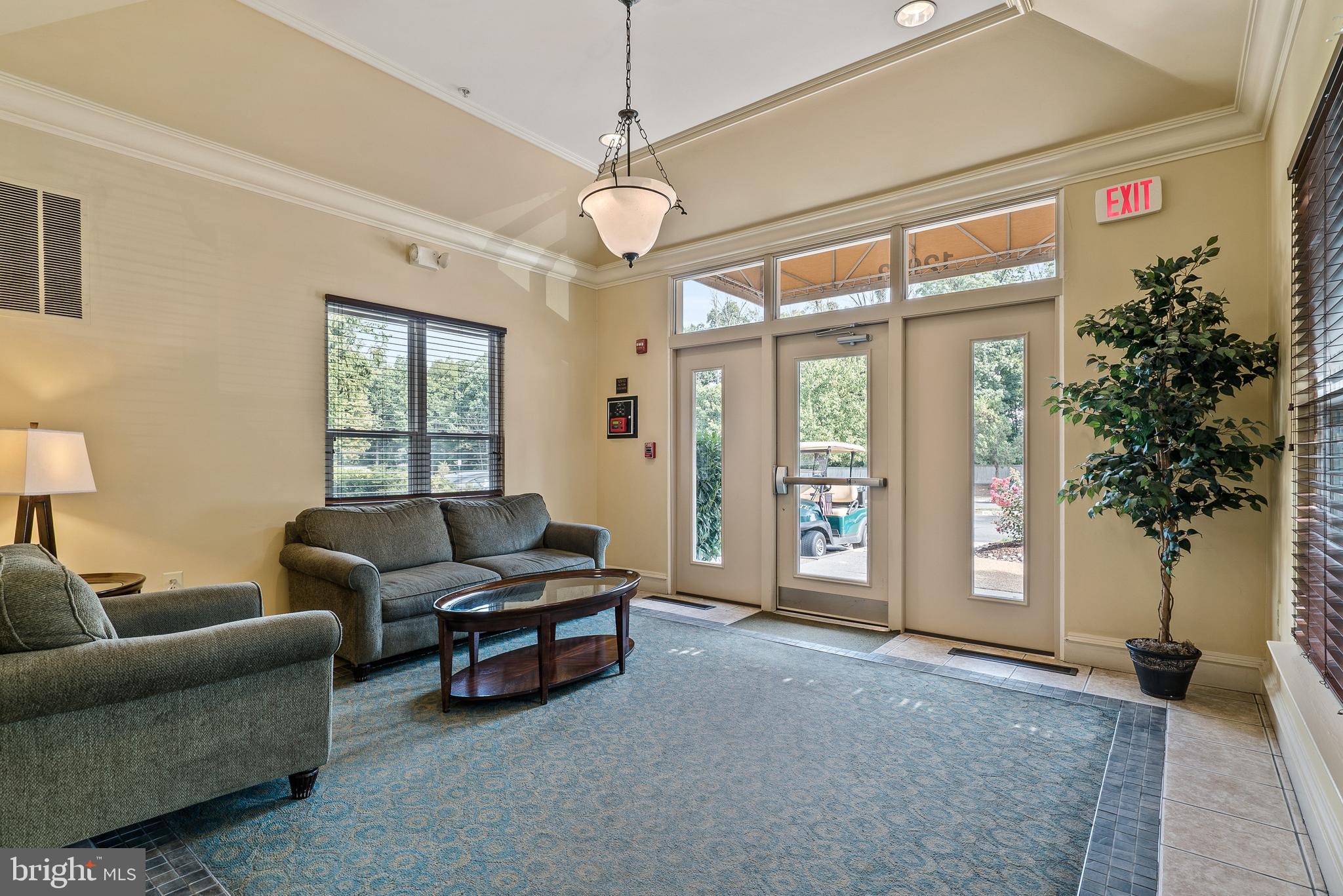 12913 ALTON SQUARE 206