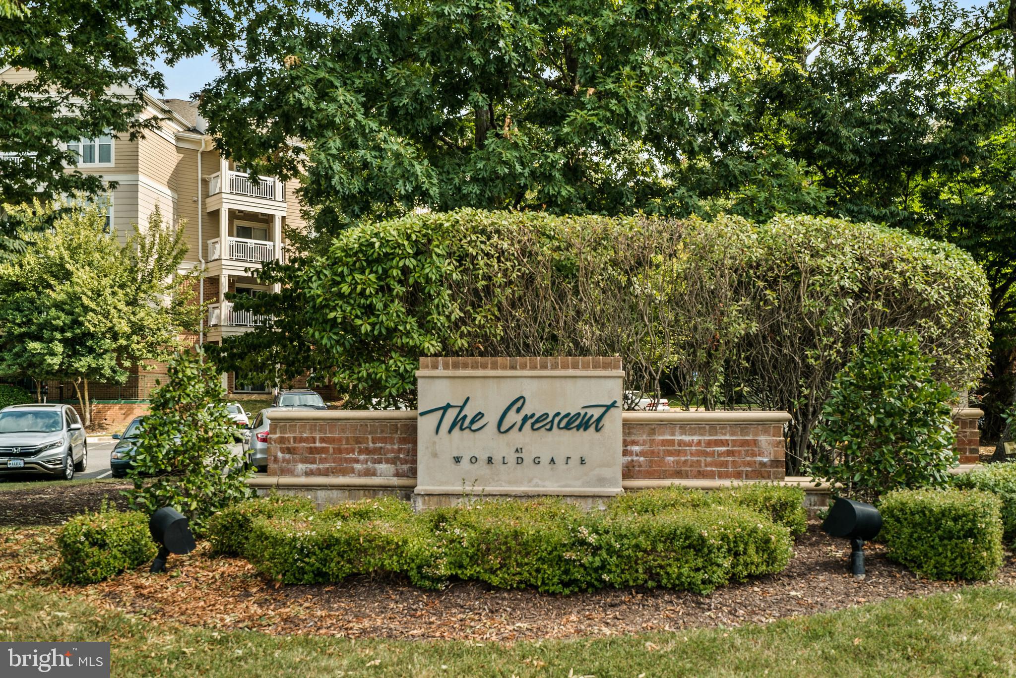 12913 ALTON SQUARE 206