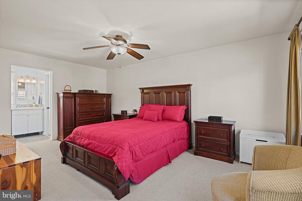 14527 WILLIAM CARR LANE