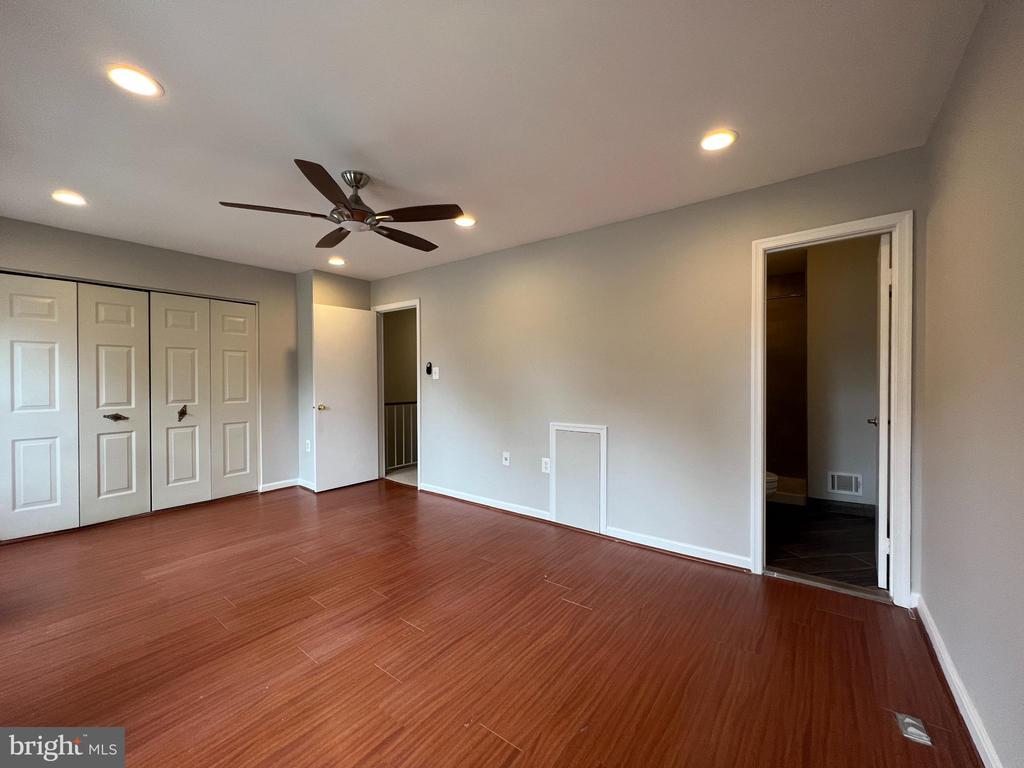 5508 LAKEWHITE COURT