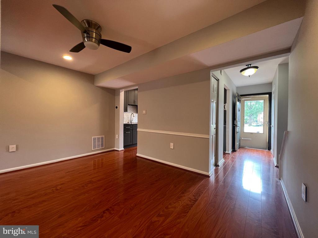 5508 LAKEWHITE COURT