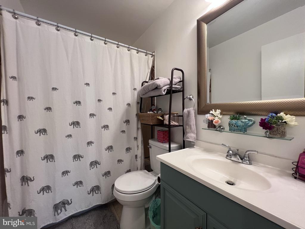 4128 PLACID LAKE COURT 64B