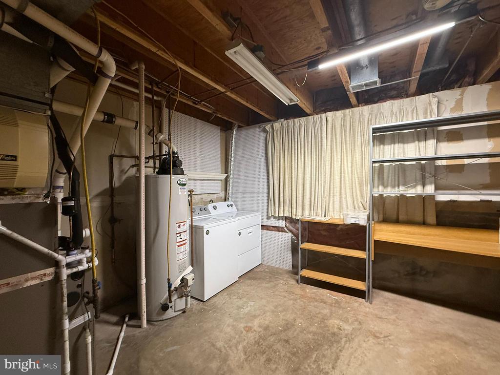 3311 KINFOLK COURT